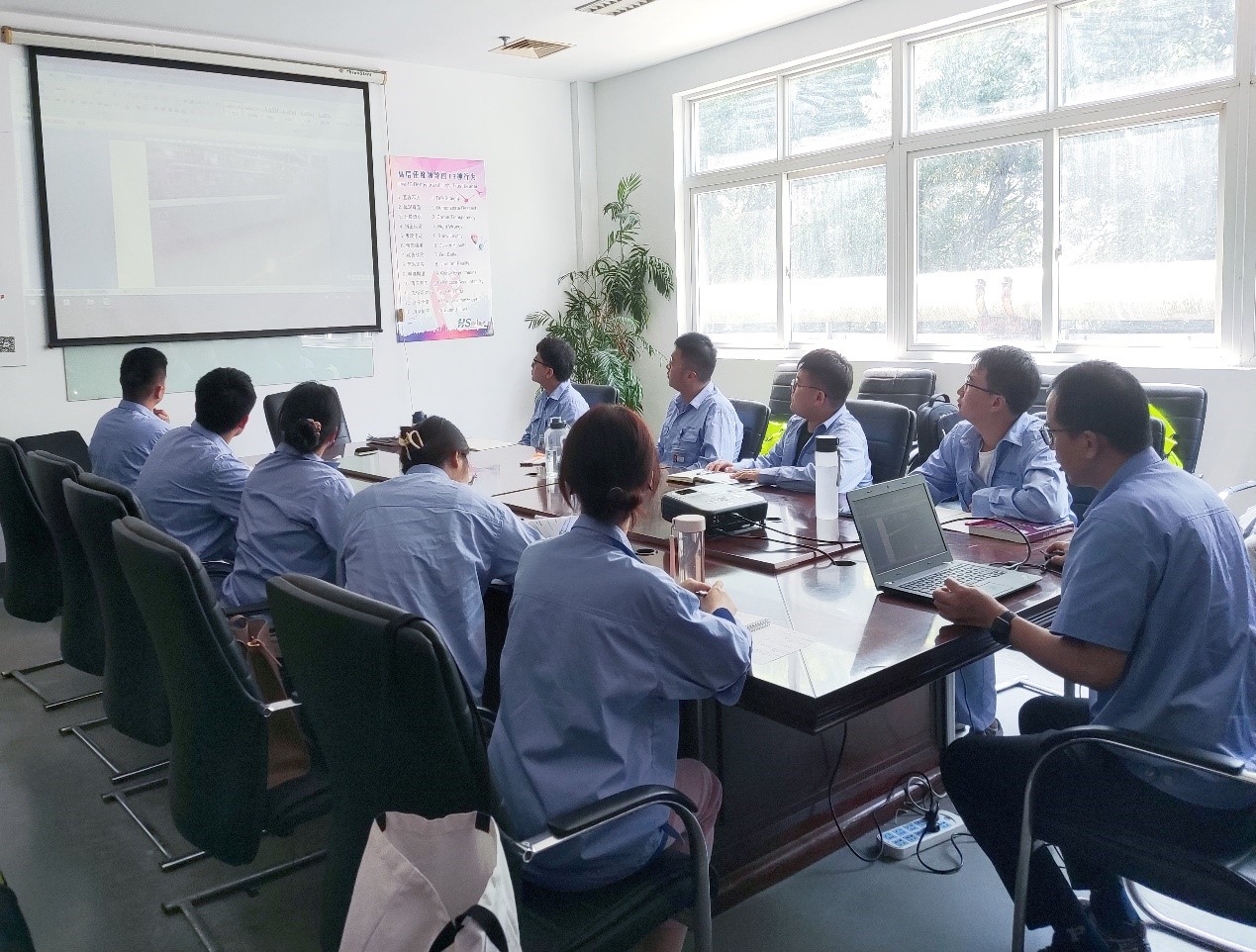 111660202820130421.jpeg 1.jpg